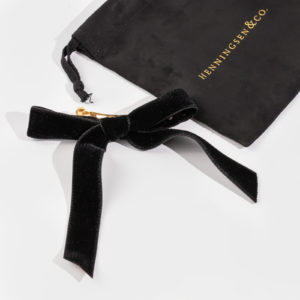 HENNINGSEN & CO. PETITE BARDOT BOW